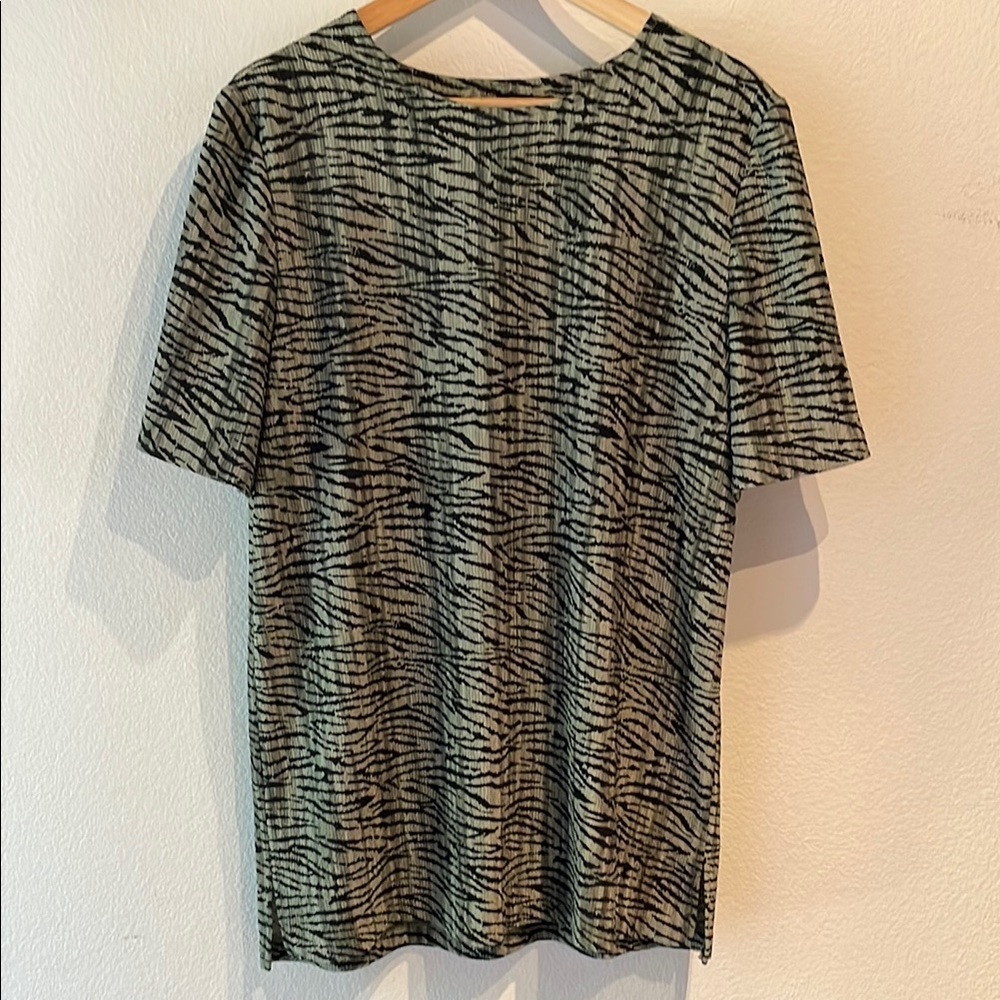 Bobbie Brooks Animal Tiger Print Blouse, Size L